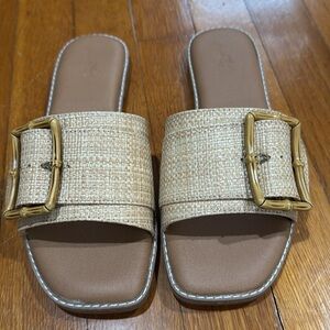 Target Universal Thread Womens Buckle Sandal Size 6.5 Never Been Worn!
